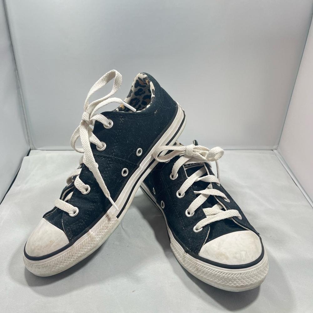 Converse, low rise black, cheeta interior